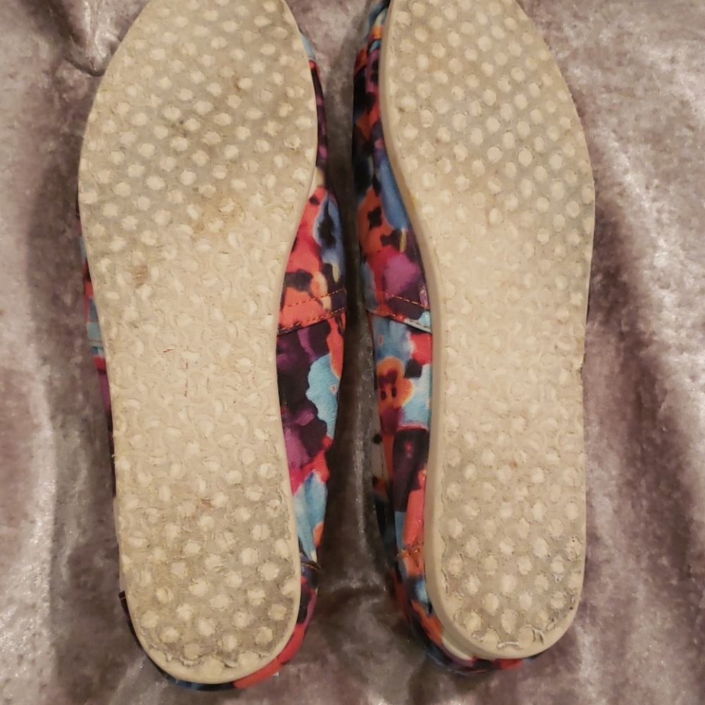 Shoes - Picture 5 of 5